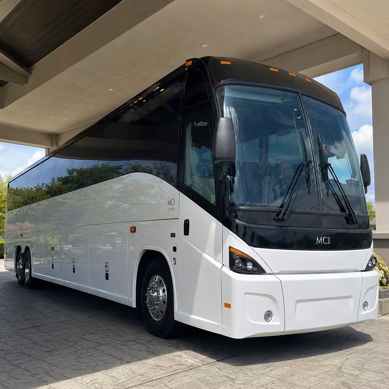 group airport transfers to palm springs burbank and san bernardino are just as easy