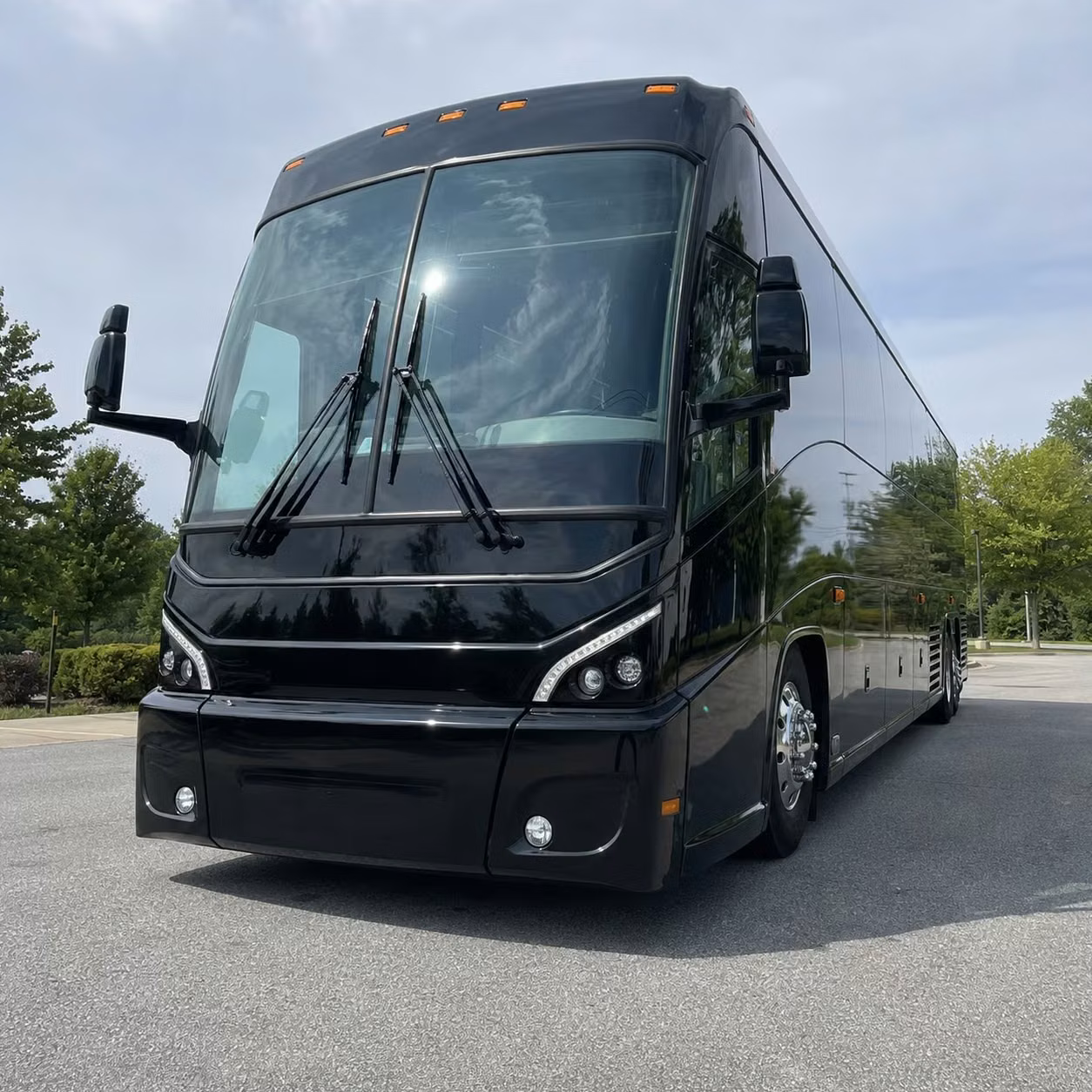 you can find and book employee transportation in riverside and any nearby city